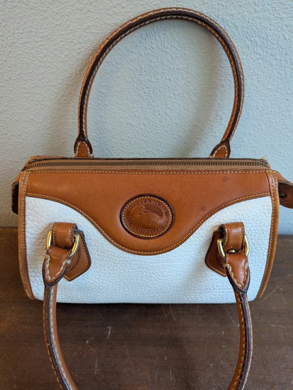 Vintage Dooney & Bourke White + Tan Leather Satchel Hand Bag Purse Made In USA - Picture 2 of 16